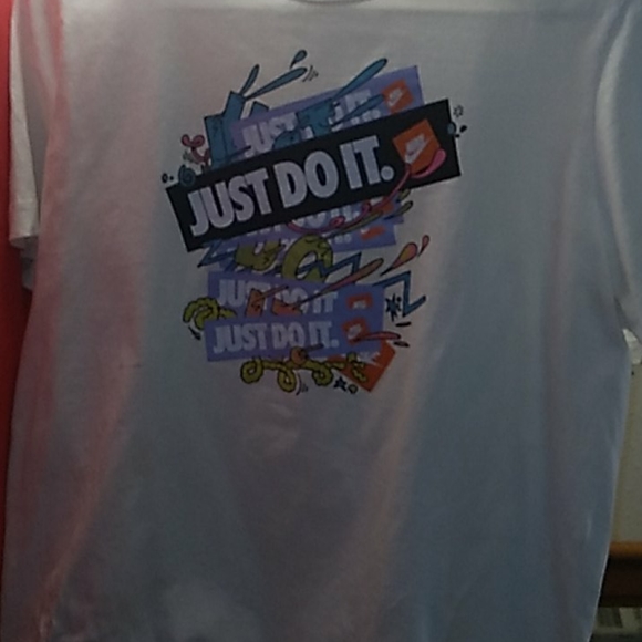 Xl youth white Nike tee - Picture 4 of 4